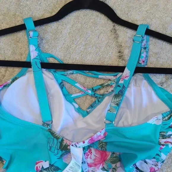 Cupshe Swimsuit Women's 0X Plus Floral Strappy V-Neck One-Piece Suit - Picture 9 of 9